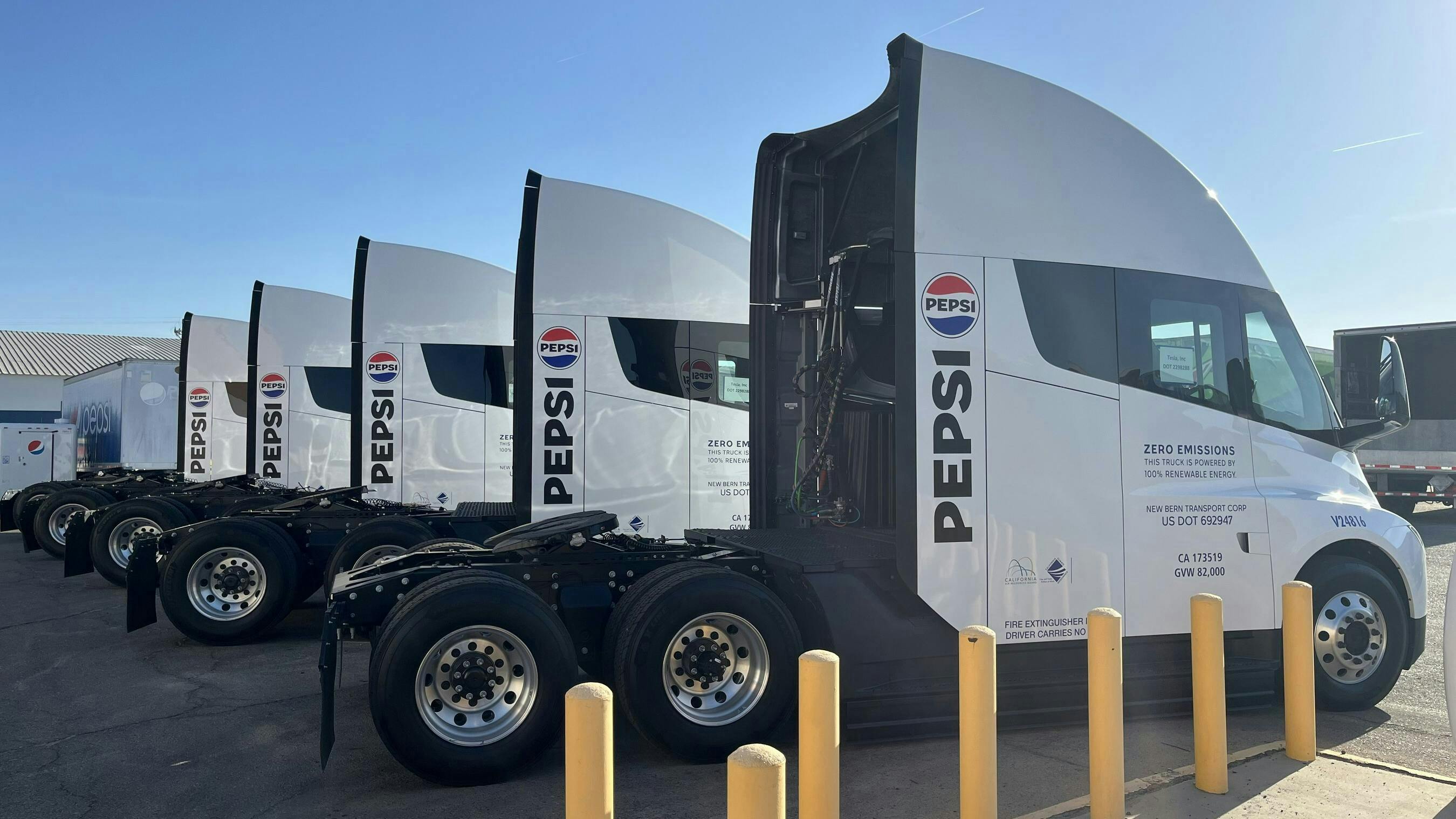Pepsi-Tesla-Semi-fleet