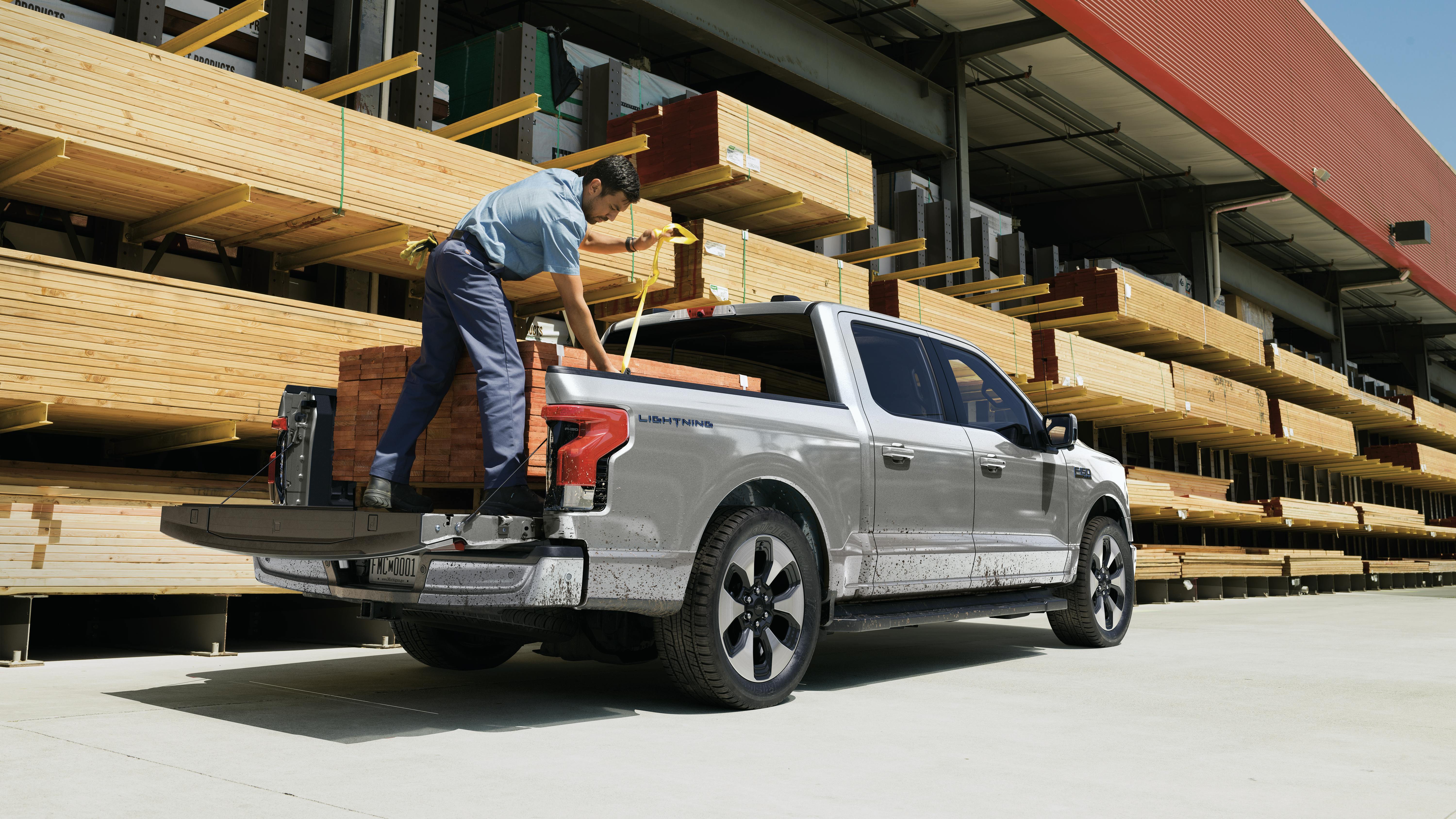 Ford F-150 Lightning construction