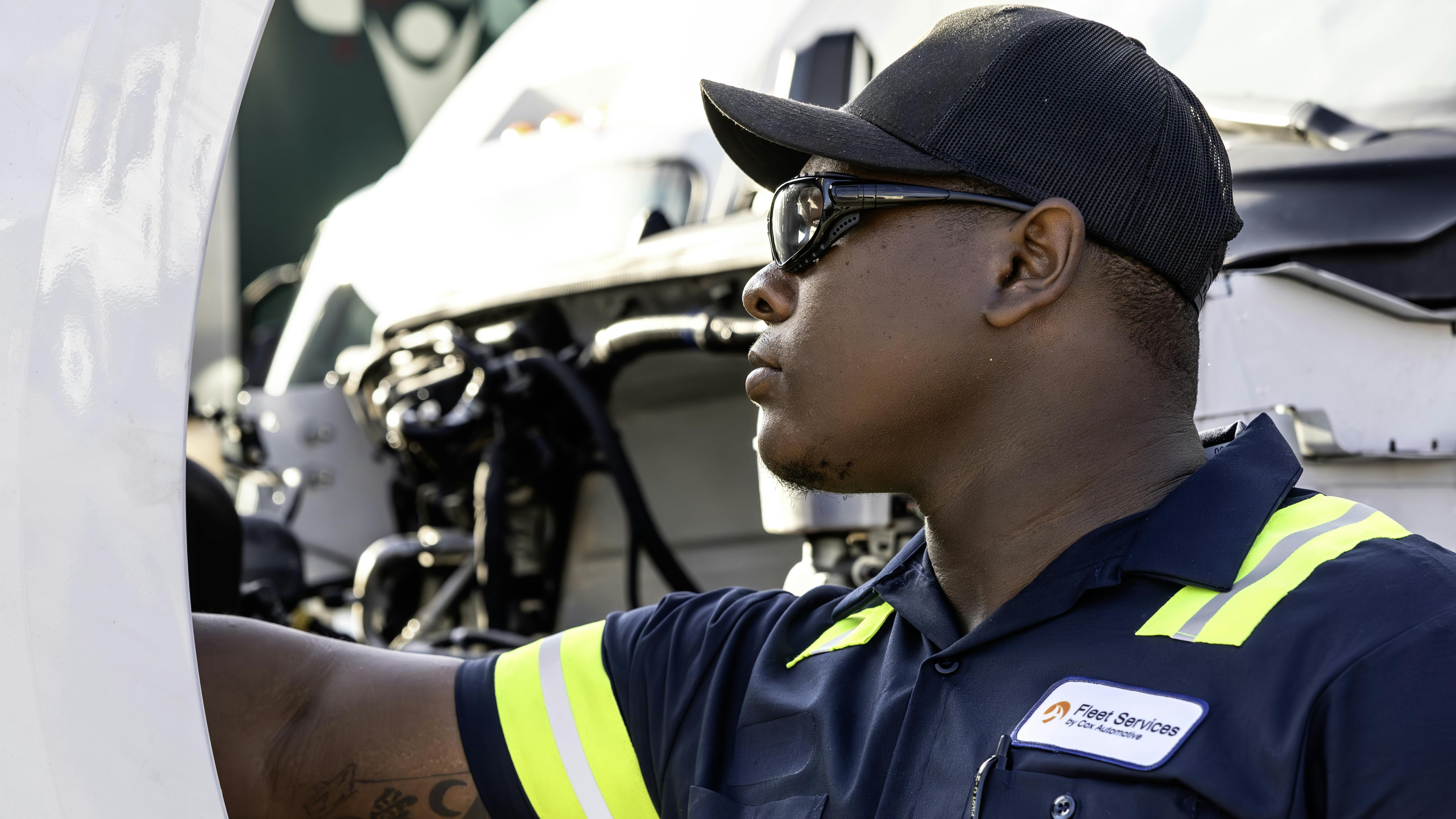 6841e51a017a10a3ea9bd9a3 Fleet Services51