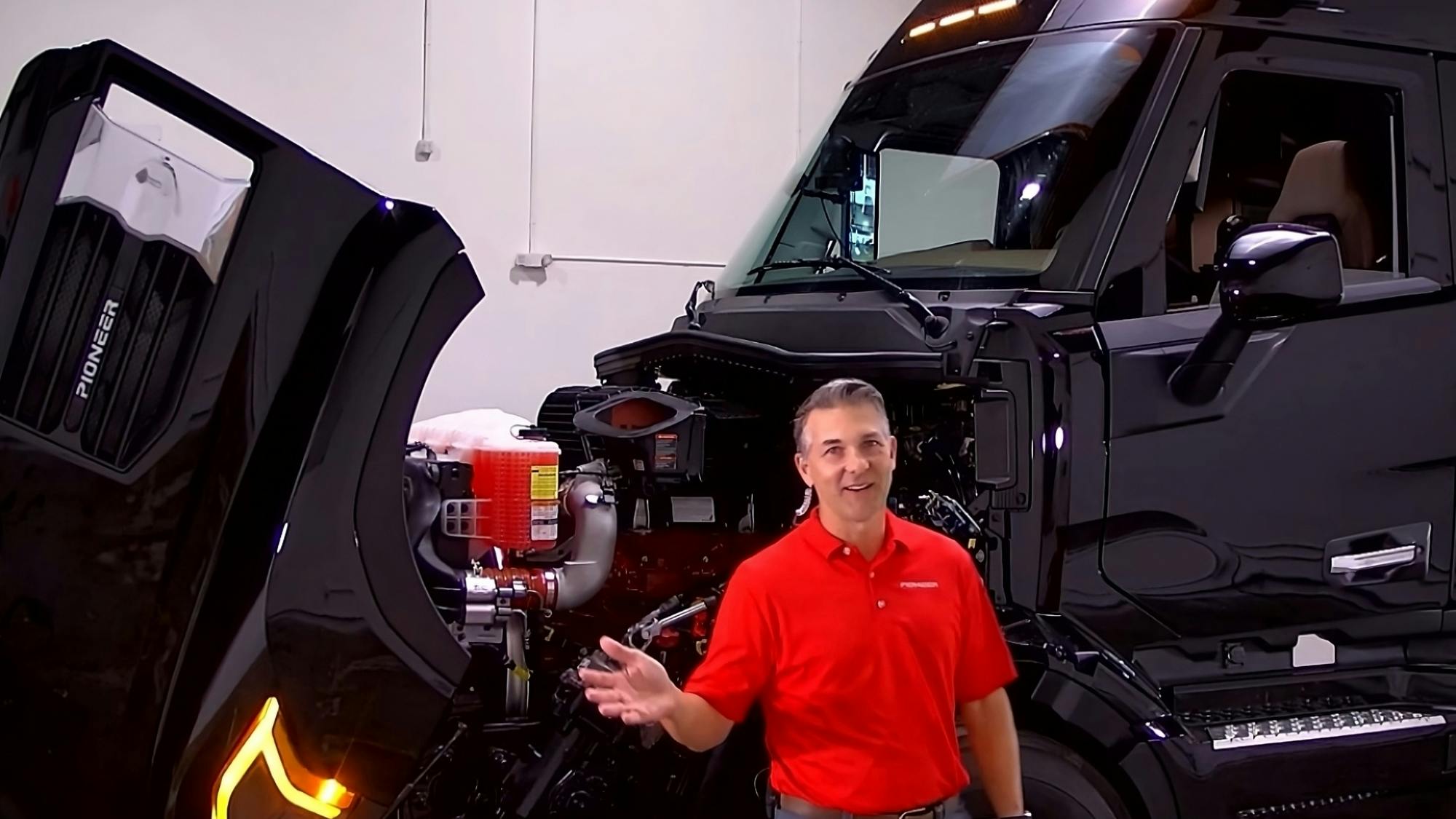 20250611__experience_and_customize_the_allnew_mack