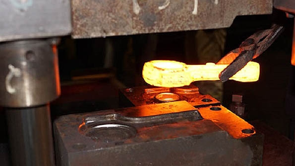 Walker Forge Tennessee is a closeddie operation forging carbon and highalloy steel parts for automotive engine and chassis manufacturing