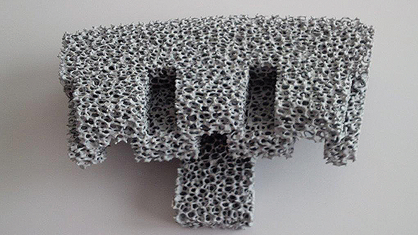 For aluminum and nonferrous metal foundries Goodfellow offers ceramic foam structures with special filter prints of the mold gating system