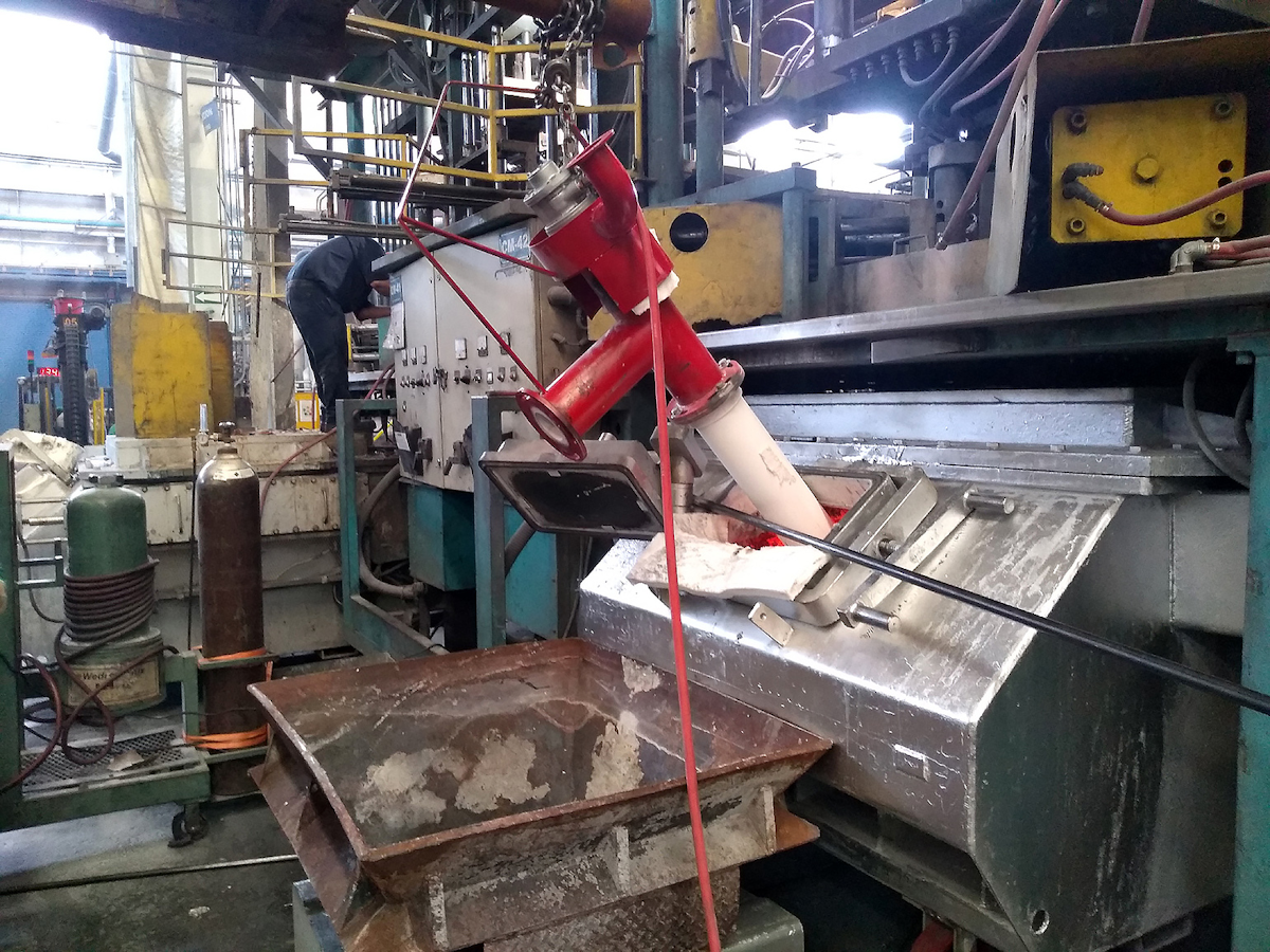 Transfering Molten Aluminum, Safely and Efficiently Molten Metal