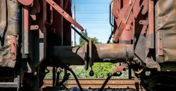 Railway coupling between two wagons Railway coupling between two wagons