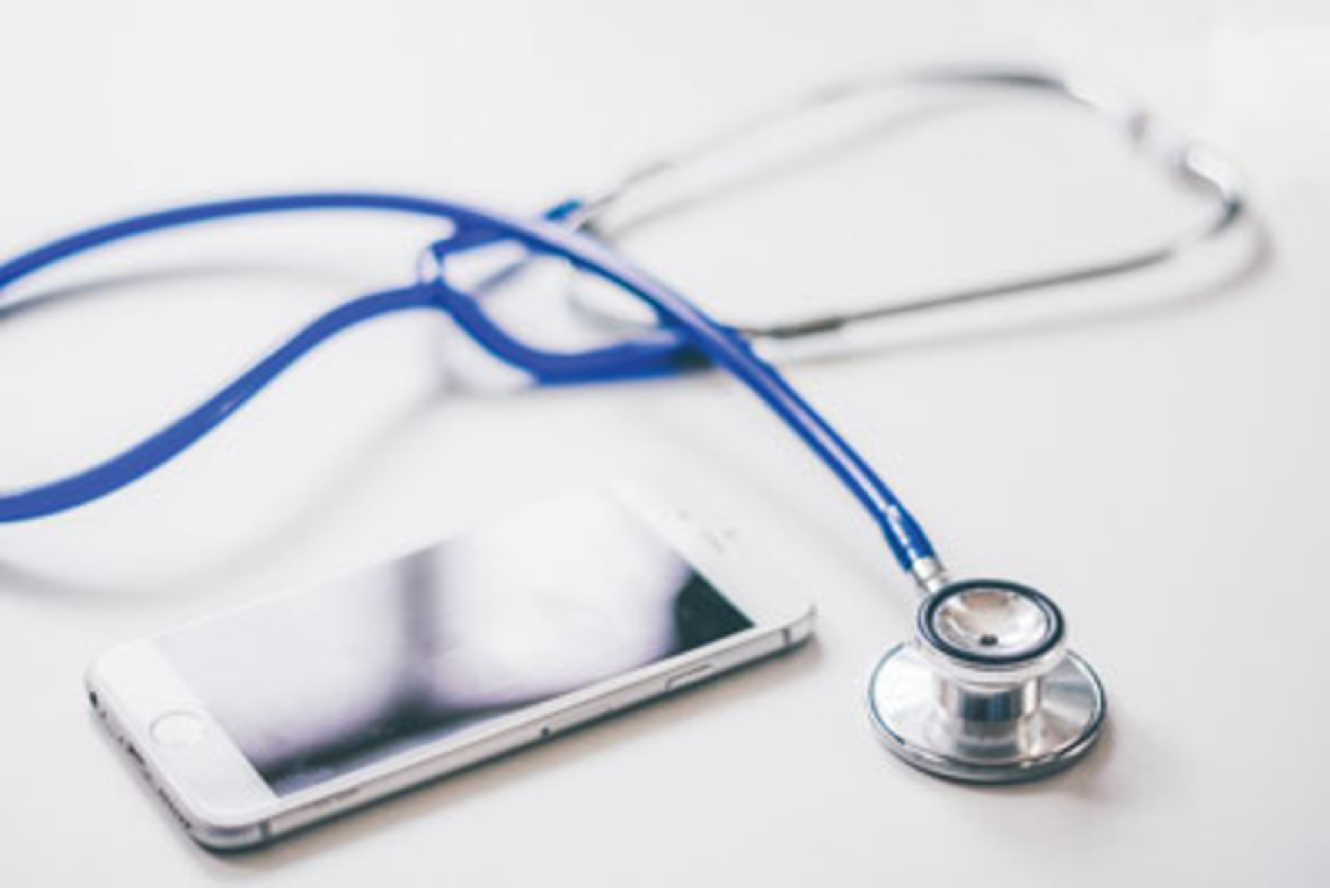 Hmt201805 06 Iw Apple Stethoscope