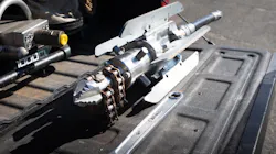 A powerful chain cutter with high-speed, high-torque, water-driven design can eliminate heavy root blockages, as well as scale, rust, mineral deposits, hardened grease, and accumulated debris. A powerful chain cutter with high-speed, high-torque, water-driven design can eliminate heavy root blockages, as well as scale, rust, mineral deposits, hardened grease, and accumulated debris.