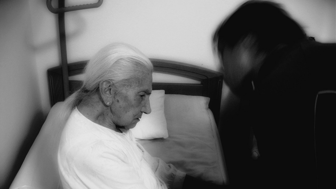 Photo By Gerd Altman1 5cefee1446eec