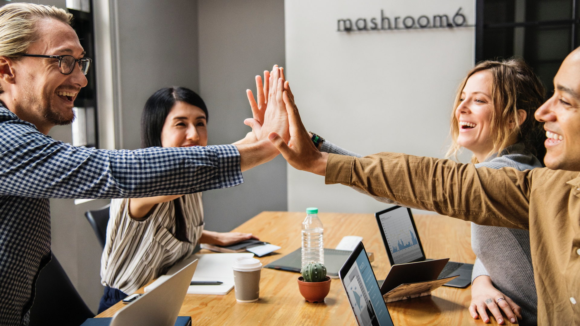 Adult Cheerful Collaboration 1391373 5d5165f27cc2e