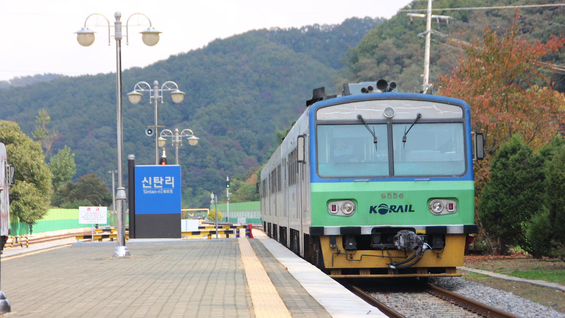 Train 3436514 1920 6272a1a912db6