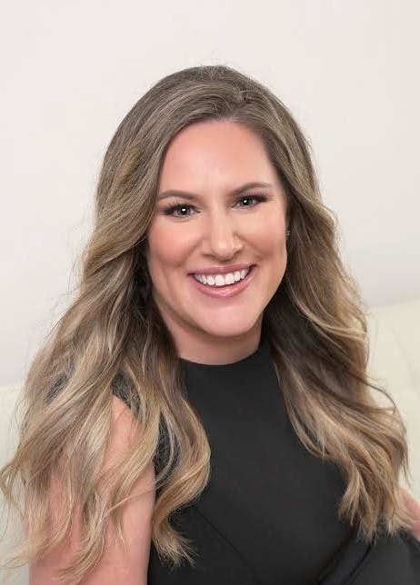 669e7a0406eca56e12f65b1d Jess