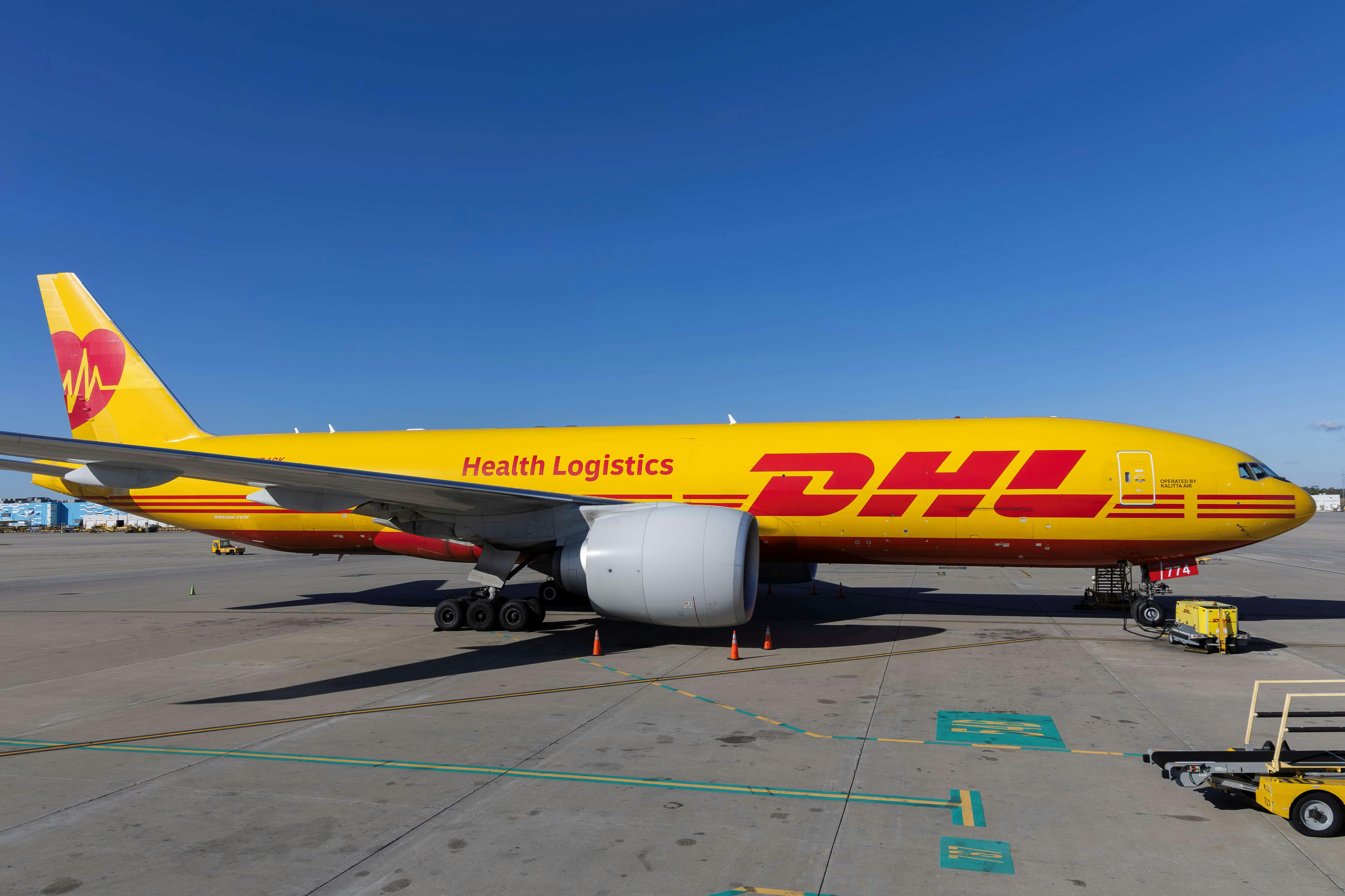 DHL Boeing 777