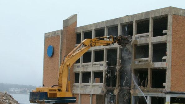 Quick connect couplings for big machines