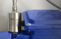 The Ultra-Trak 750 bearing condition & lubrication monitoring transmitter is an ultrasound sensor that interfaces plant control and monitoring systems for early warning of bearing failures and lubrication issues. The Ultra-Trak 750 bearing condition & lubrication monitoring transmitter is an ultrasound sensor that interfaces plant control and monitoring systems for early warning of bearing failures and lubrication issues.