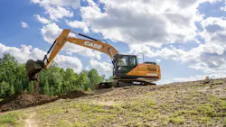 Hydraulic Flow Control Balance in the new CASE E Series excavators allows operators to set arm in, boom up and swinging flow to their liking. Hydraulic Flow Control Balance in the new CASE E Series excavators allows operators to set arm in, boom up and swinging flow to their liking.