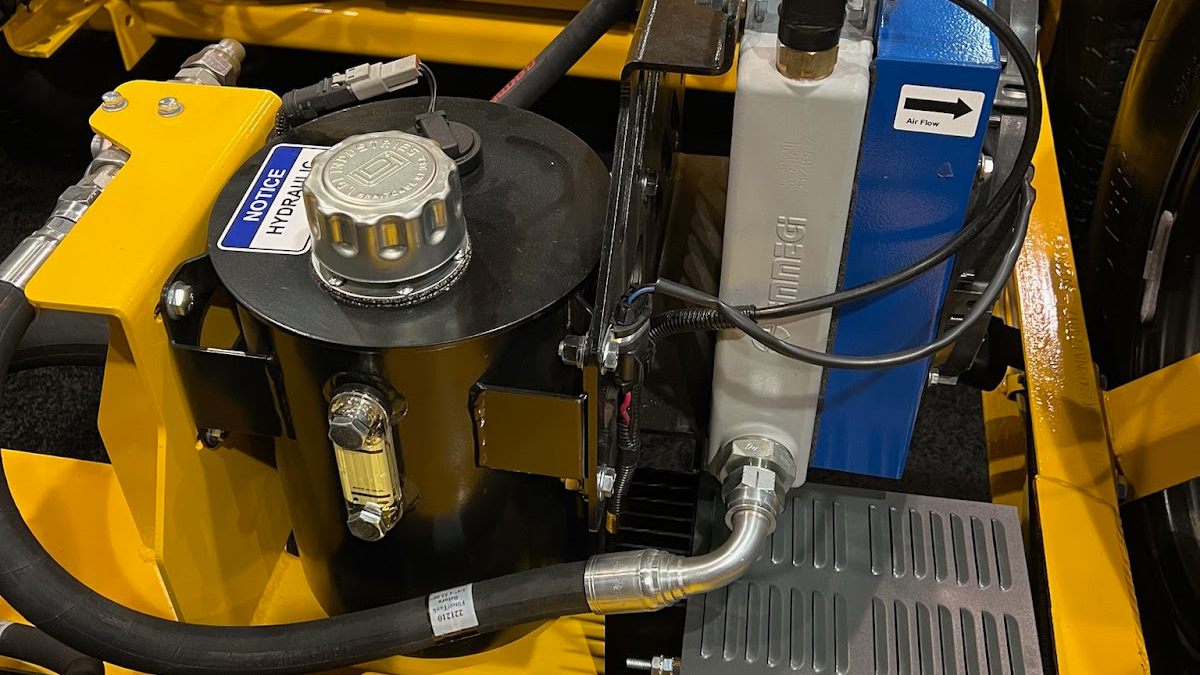 The Cyclone Hydraulic Reservoir provides a more compact option for a variety of mobile and stationary machine applications.