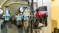 Hydraulic system on a metal cutting machine Hydraulic system on a metal cutting machine