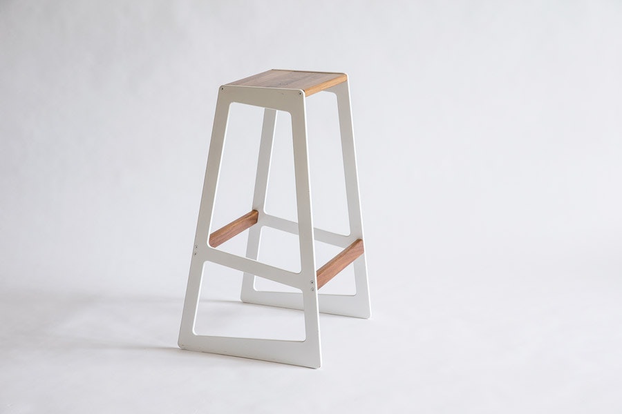 1652341346914 I1017 Readyrunway Quartertwentybarstuul4