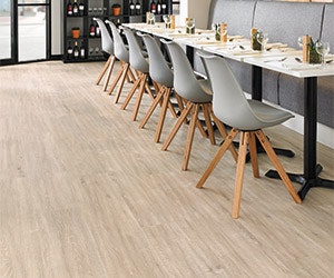 KARNDEAN-LLP306-Pearl-Oak-Restaurant-P2-CM