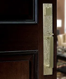 1652344233937 Canyonthumblatchentry 1652344233937 Canyonthumblatchentry