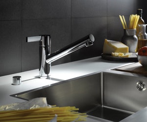 I_0412_Web_S_KitBth_5