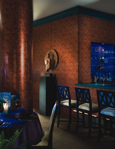 I_0510_SNeoPre_MDCWallcvr