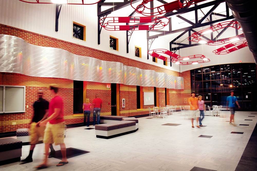 1652364224136 Moz Emcc Student Center 1