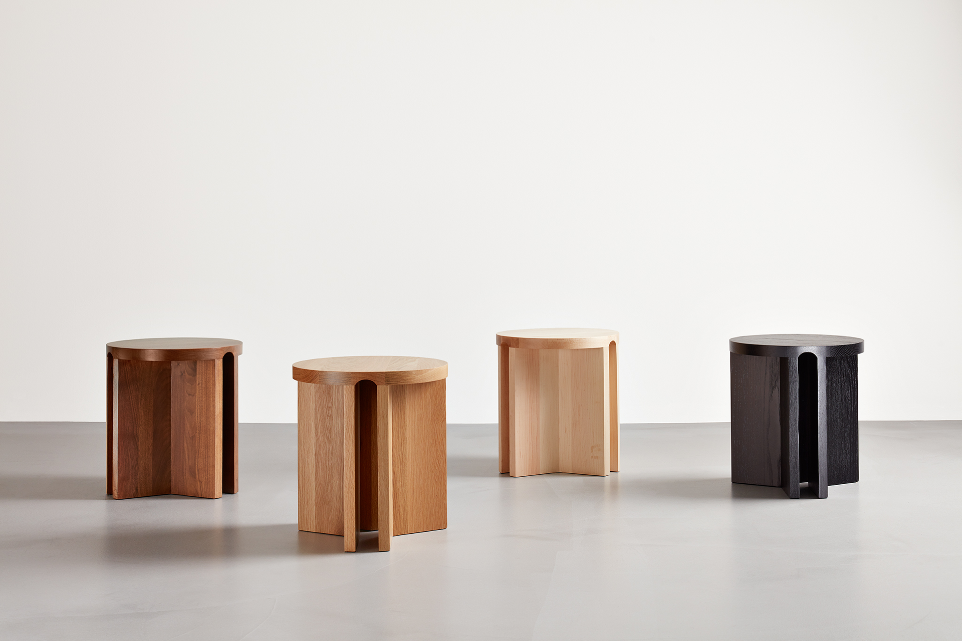 Designed for multi-purpose spaces, Umo can serve as a table, sculpture or seating.