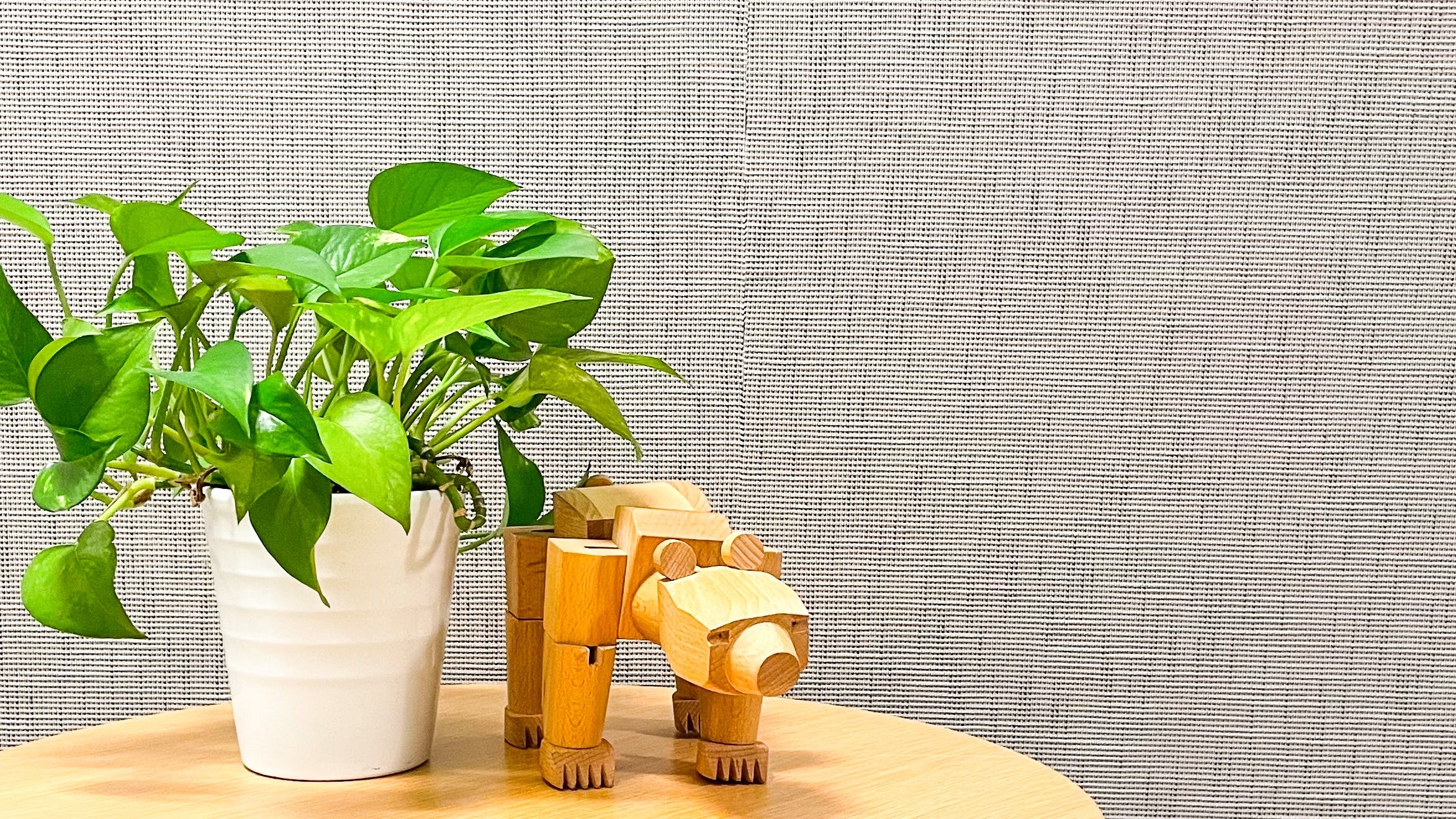 Impression wallcovering by Luum.