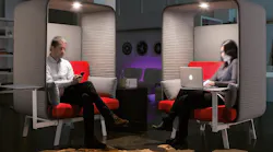 Borgo's Privée single seater with canopy lighting. Borgo's Privée single seater with canopy lighting.