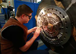 Industryweek Com Sites Industryweek com Files Uploads 2013 02 Employee Sanding Industryweek Com Sites Industryweek com Files Uploads 2013 02 Employee Sanding