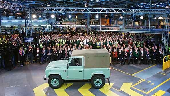 Seven hundred current employees gathered at the plant in Solihull England to commemorate the end of the 68year production run of the Jaguar Land Rover Defender