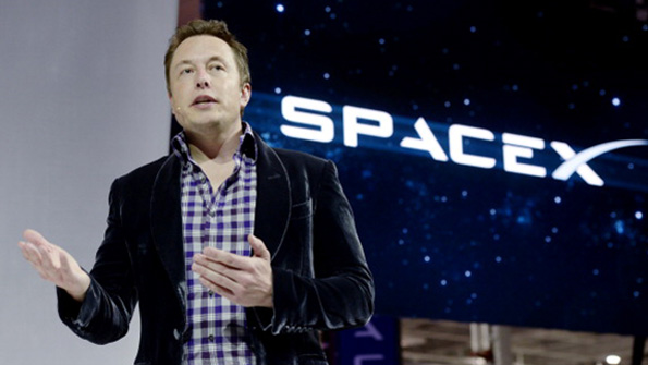 SpaceX CEO Elon Musk talks at a 2014 event