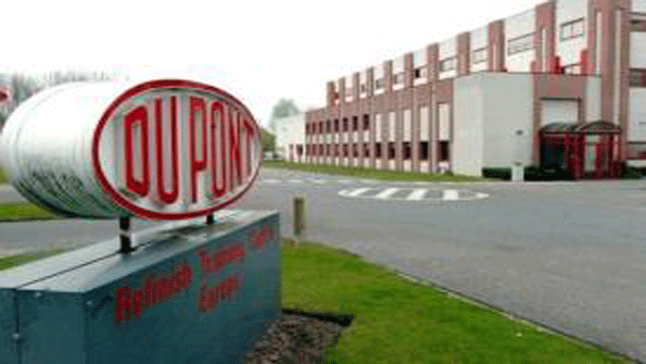 DuPont to cut jobs
