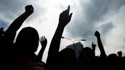 Bangladesh Garment Workers Set Fire To Factory over Benefits Bangladesh Garment Workers Set Fire To Factory over Benefits