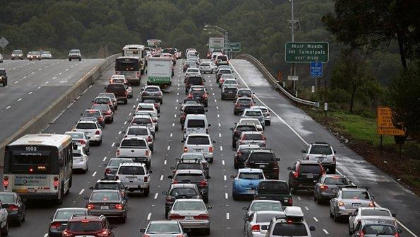 China Auto Sales Rising Most in 17 Months