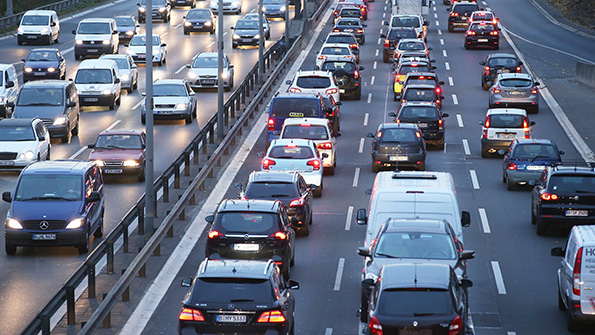 Berlin drivers fill the A100 ring highway