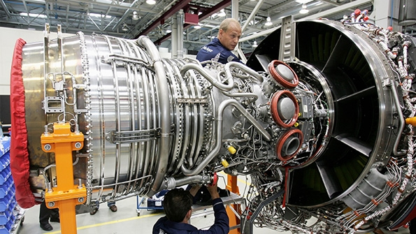 UK Factory Output Highest Since 2013 as Pound Effect Kicks In