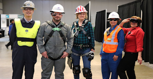 Industryweek 34676 Industrial Wearable Fashion Show Editors
