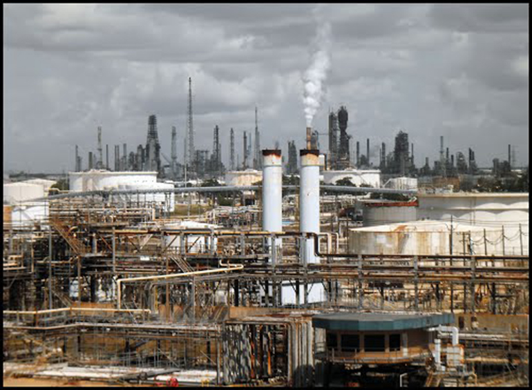 ExxonMobil’s $2 Billion Baytown Chemical Plant Expansion Continues ...