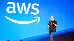 reInvent-2018_Thursday_WernerVogelsKeynote_020 (1).JPG reInvent-2018_Thursday_WernerVogelsKeynote_020 (1).JPG