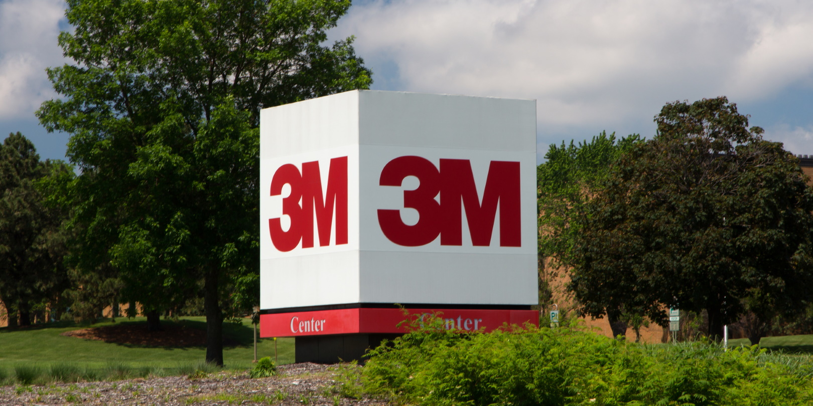 3 M Logo On Cube Ken Wolter Dreamstime 61722ae1bab6d