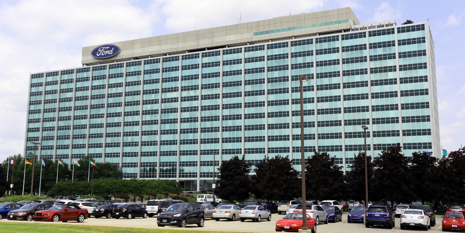 Ford Corporate Headquarters Wellesenterprises Dreamstime 621fa9e088194