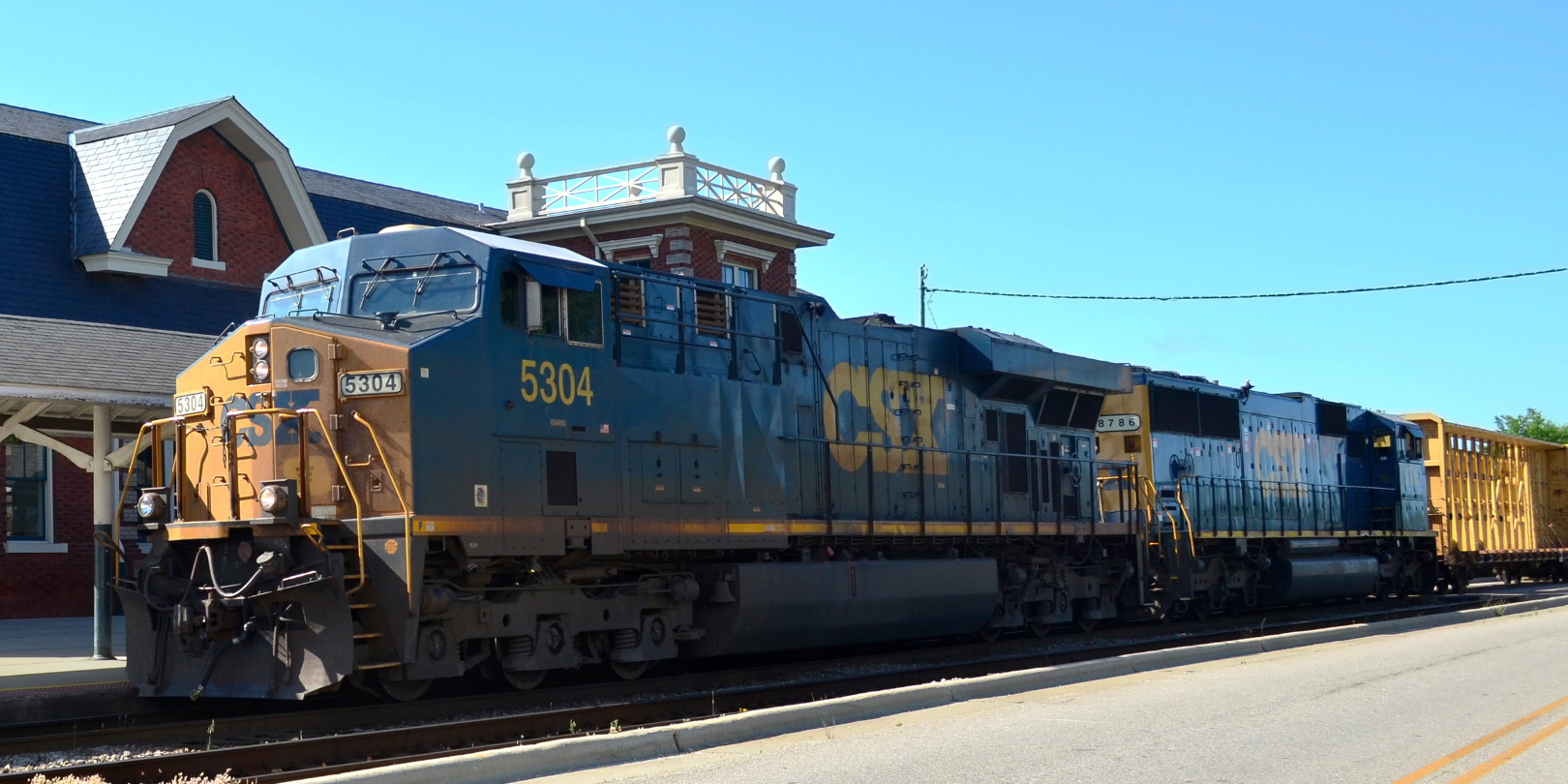Csx Freight Train Outside Train Station North Carolina Suyerry Dreamstime 6322df6dc56f3