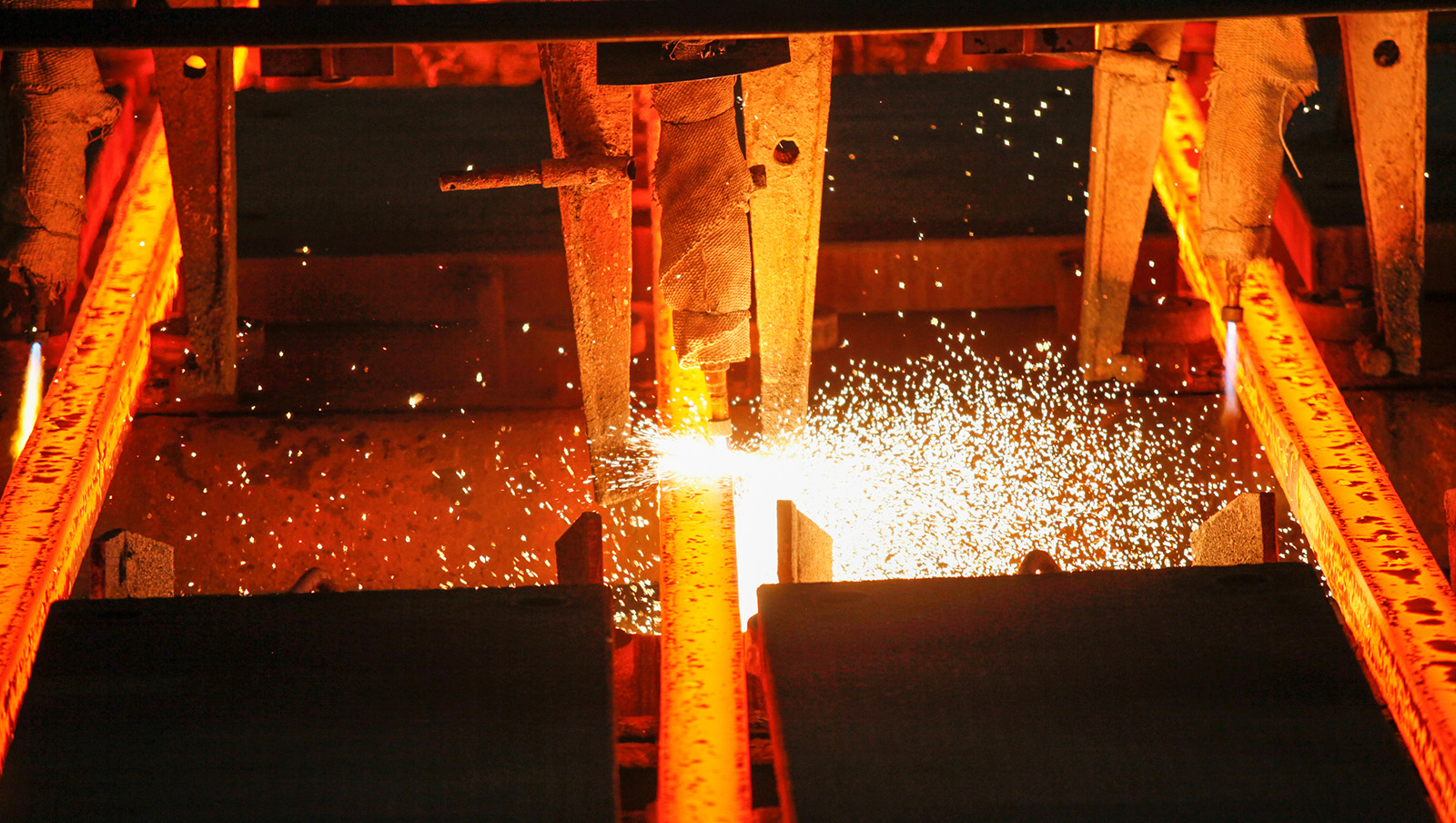Steelmaking Dreamstime L 192058891 6479c4c634f3f