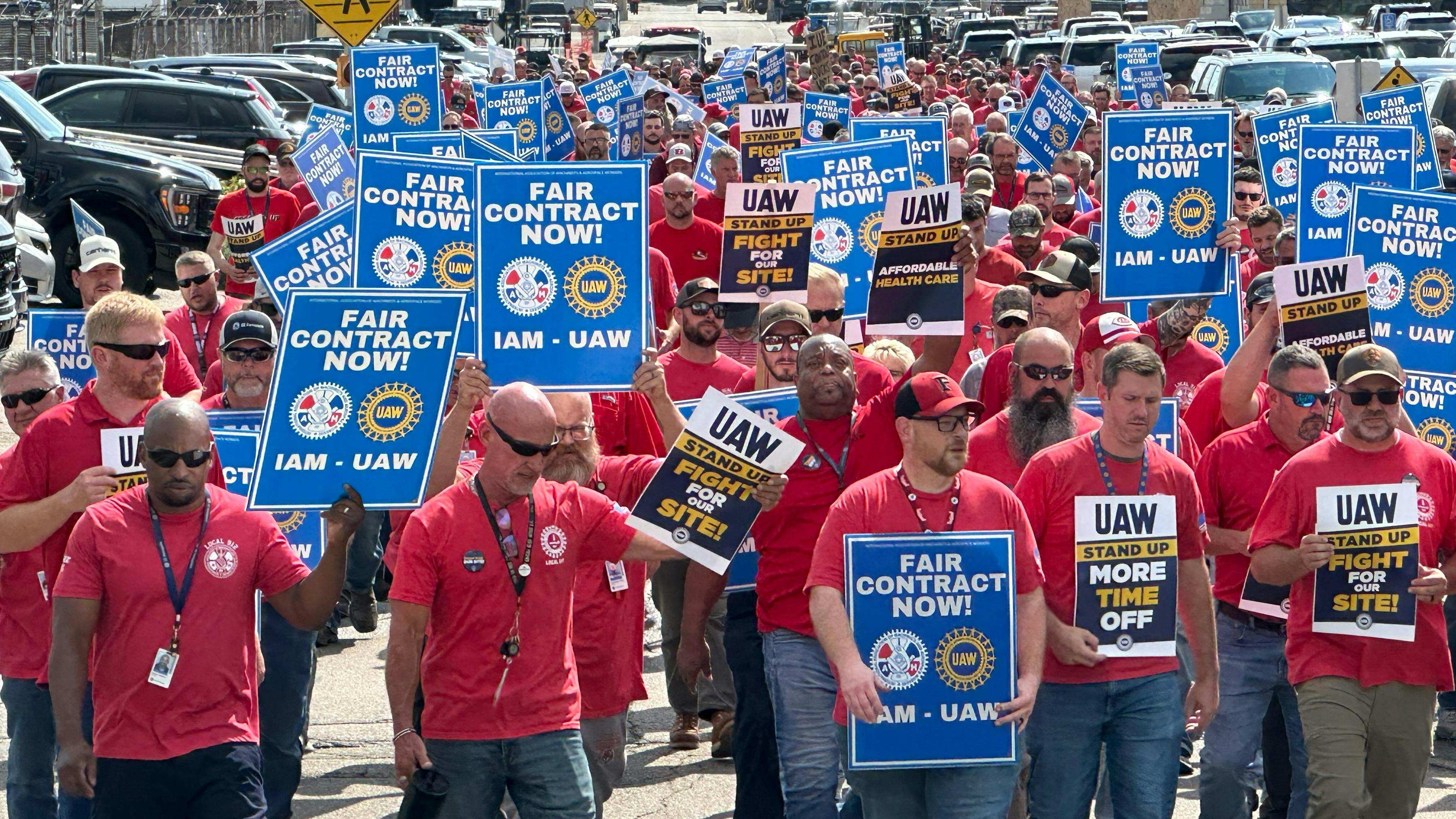 UAW Local 647 GE Evendale solidarity march
