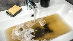 Disgusting bathroom Disgusting bathroom