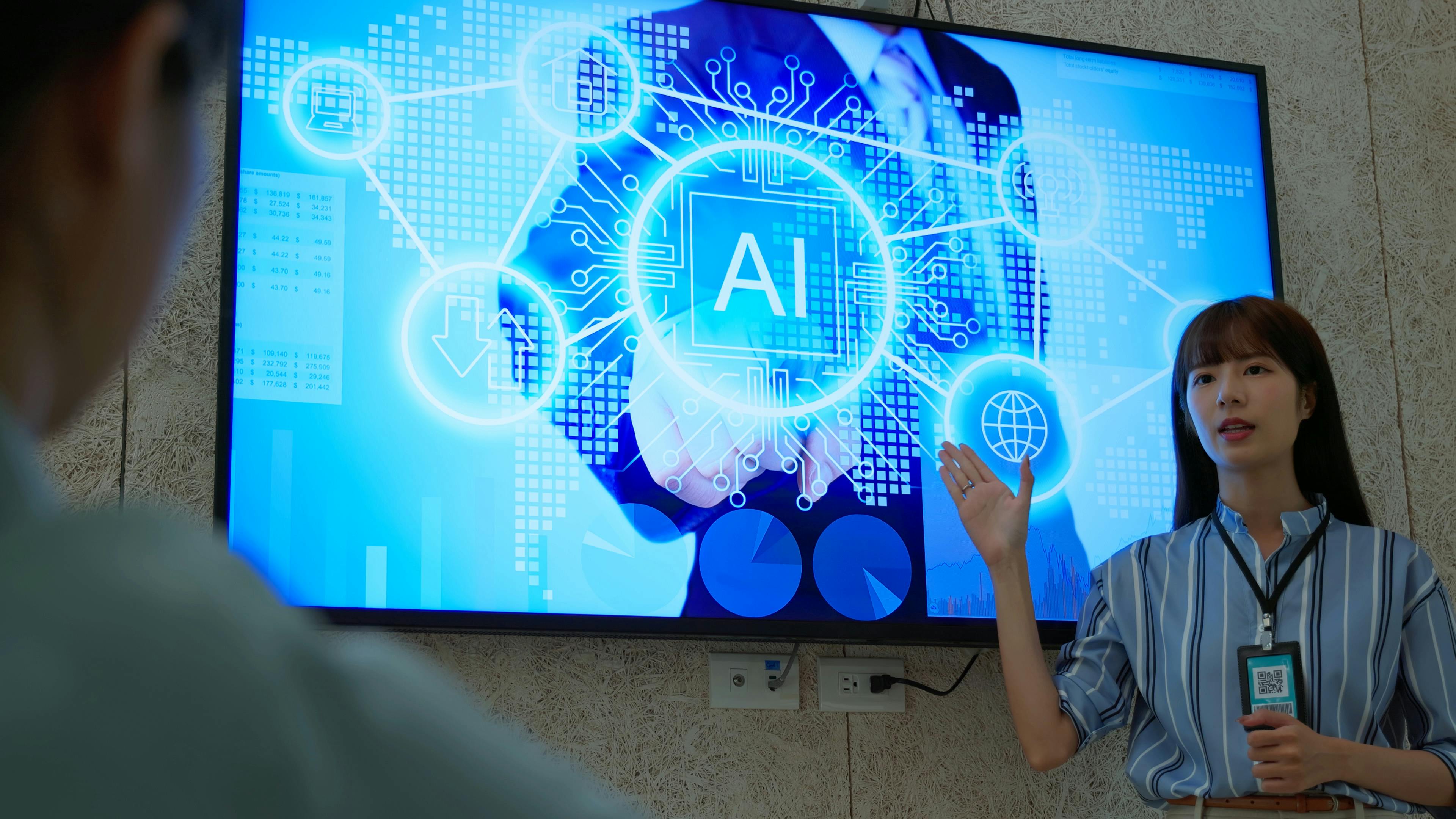 A businesswoman gives a presentation on AI.