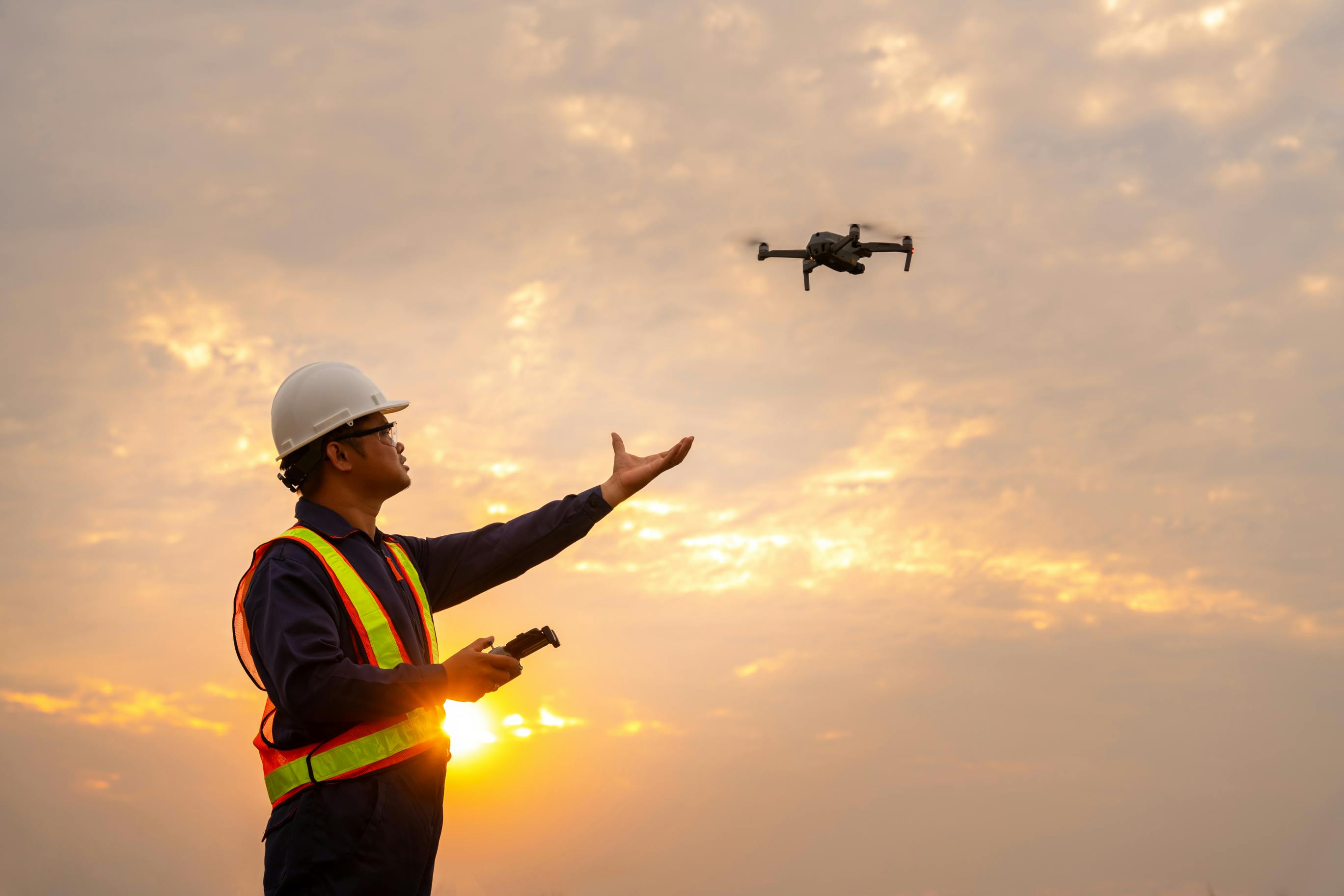 vHive Brings Interference-Proof Drone Autonomy to Telecom Tower Digitization