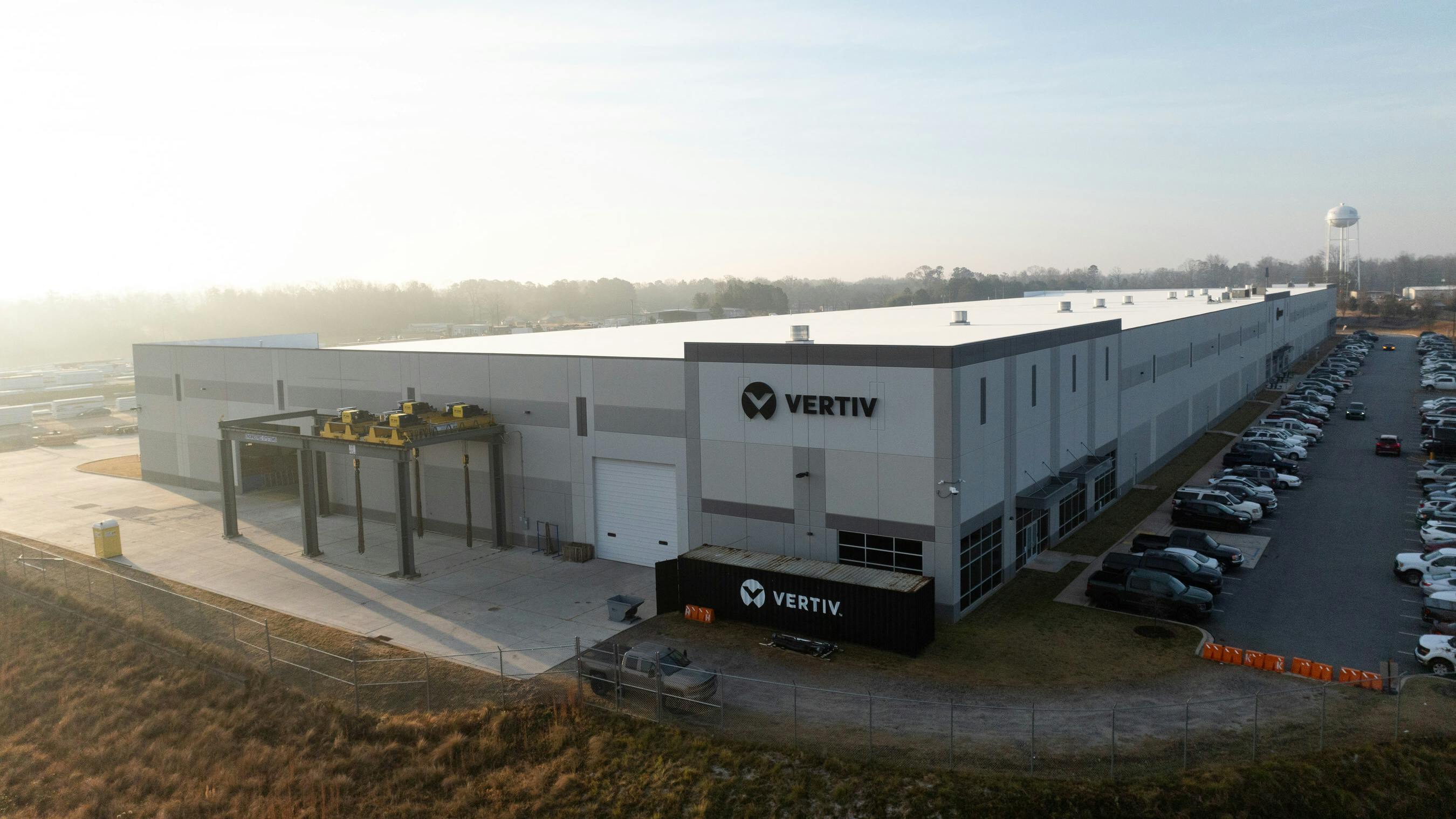 Vertiv Expands Manufacturing Capacity to Support Data Center and AI Infrastructure Demand
