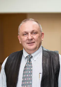 Ron Head Shot Lia 2018 Best 5d02b4c0df623 Ron Head Shot Lia 2018 Best 5d02b4c0df623